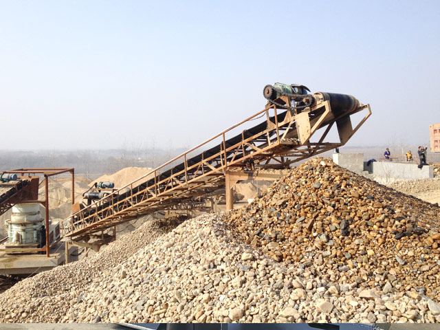 湖北隨州時產500噸河卵石生產線現(xiàn)場